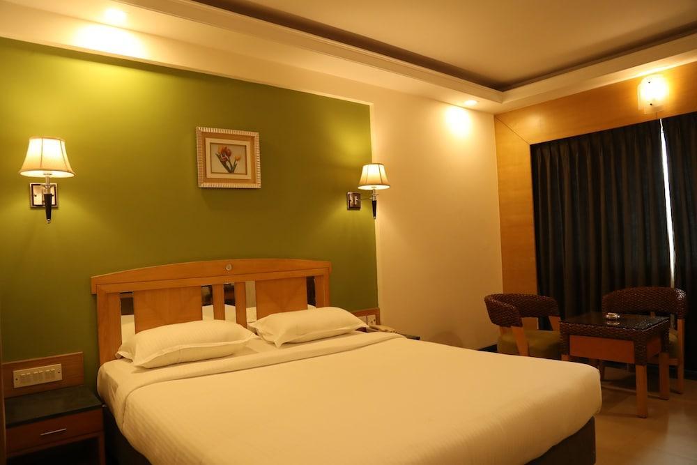 Hotel Dr Rajkumar International Bengaluru Zewnętrze zdjęcie