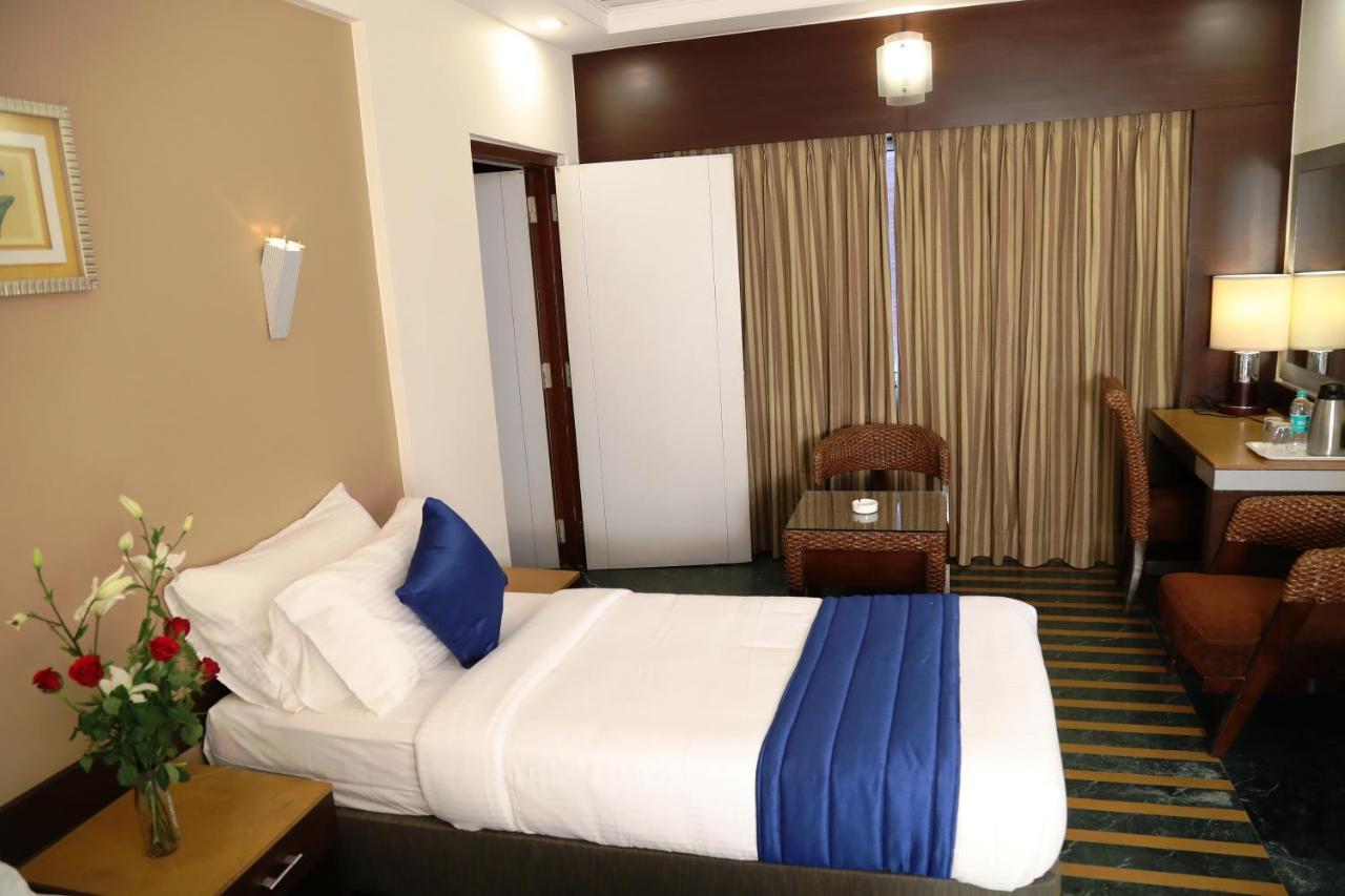 Hotel Dr Rajkumar International Bengaluru Zewnętrze zdjęcie