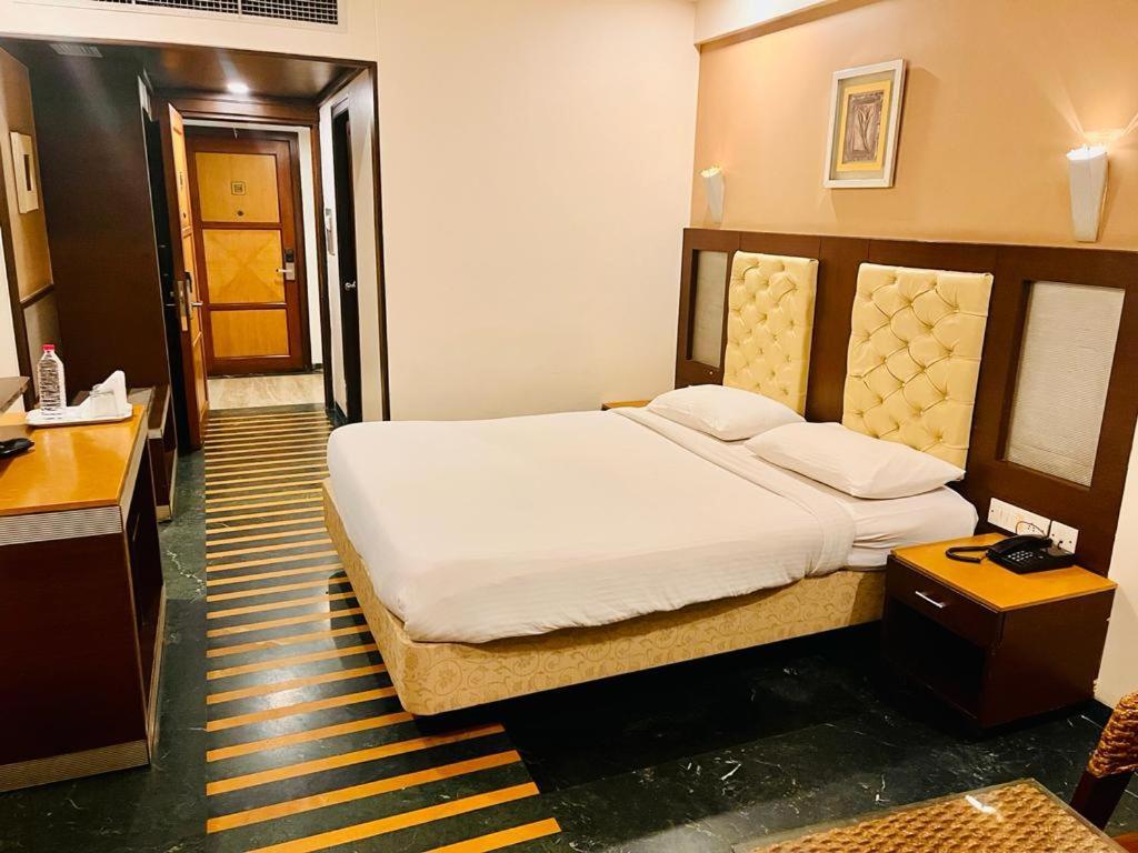Hotel Dr Rajkumar International Bengaluru Zewnętrze zdjęcie